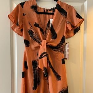 Short sleeve mini with tie